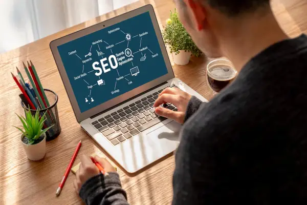 چه زمانی SEO را انتخاب کنیم؟